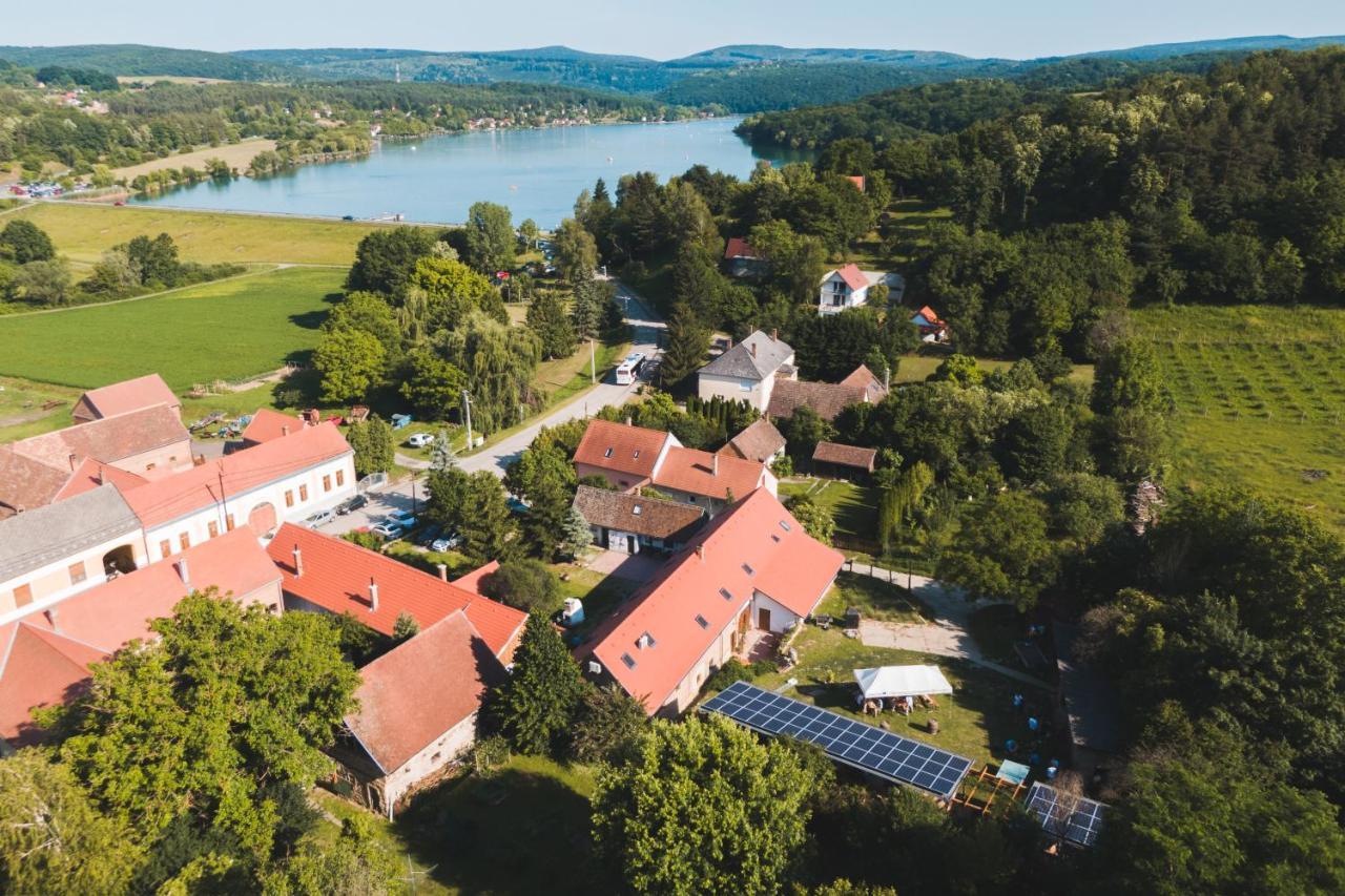 Natúra Panzió&Apartmanház Orfű Exterior foto